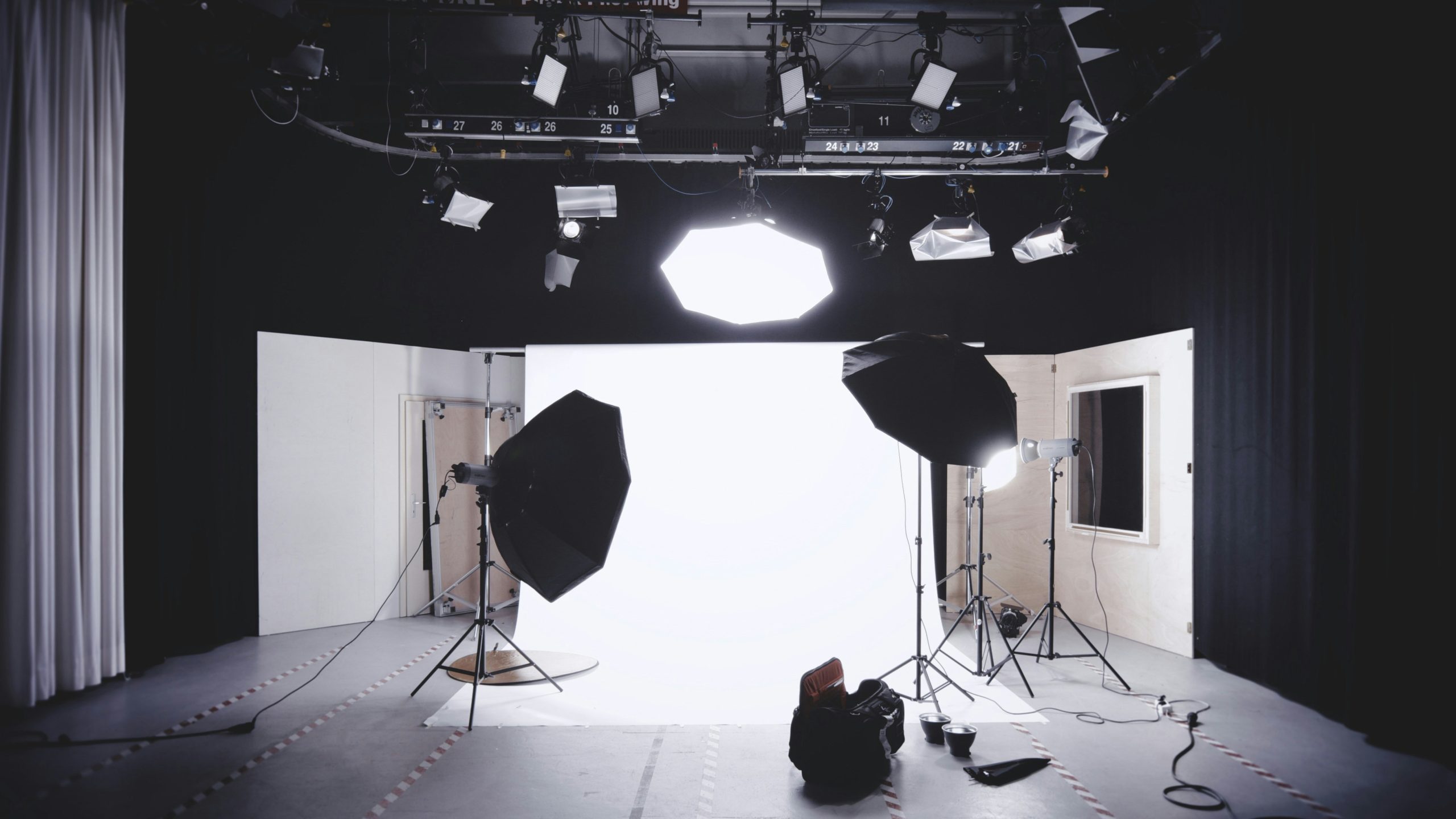 Installation de studio photo avec éclairages pour shooting professionnel